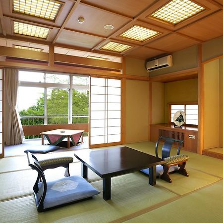 Готель Tsukagoshiya Shibukawa Екстер'єр фото